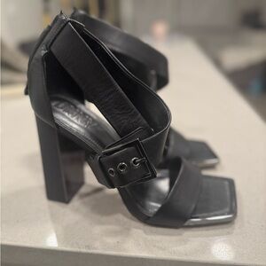DKNY heels NEW